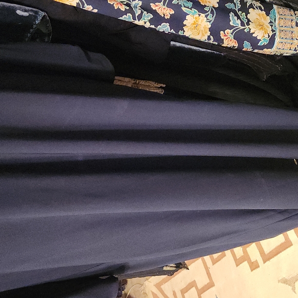 Long sleeve midi dress - Picture 2 of 2